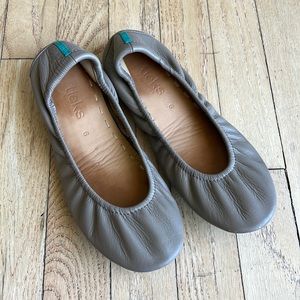 Tieks flats size 6 great condition